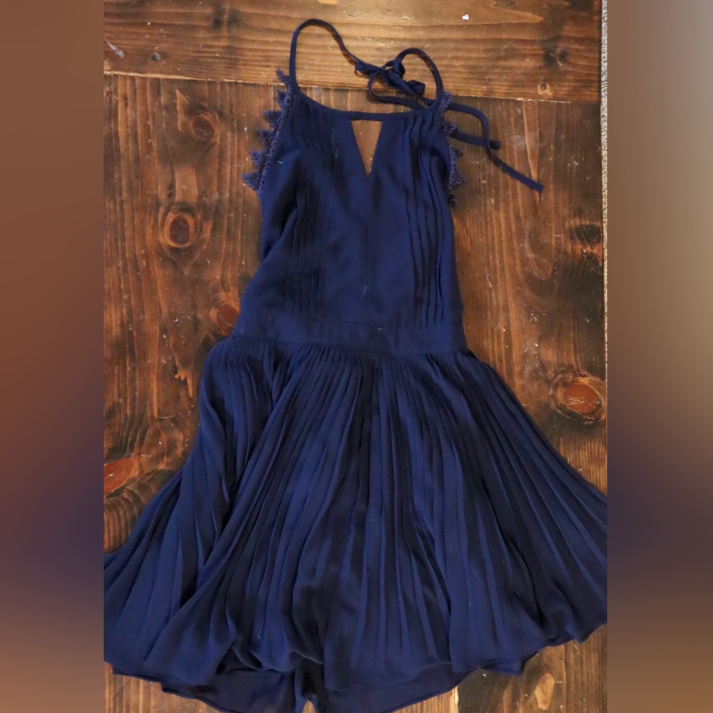 Elegant Navy Blue Buckle Dress